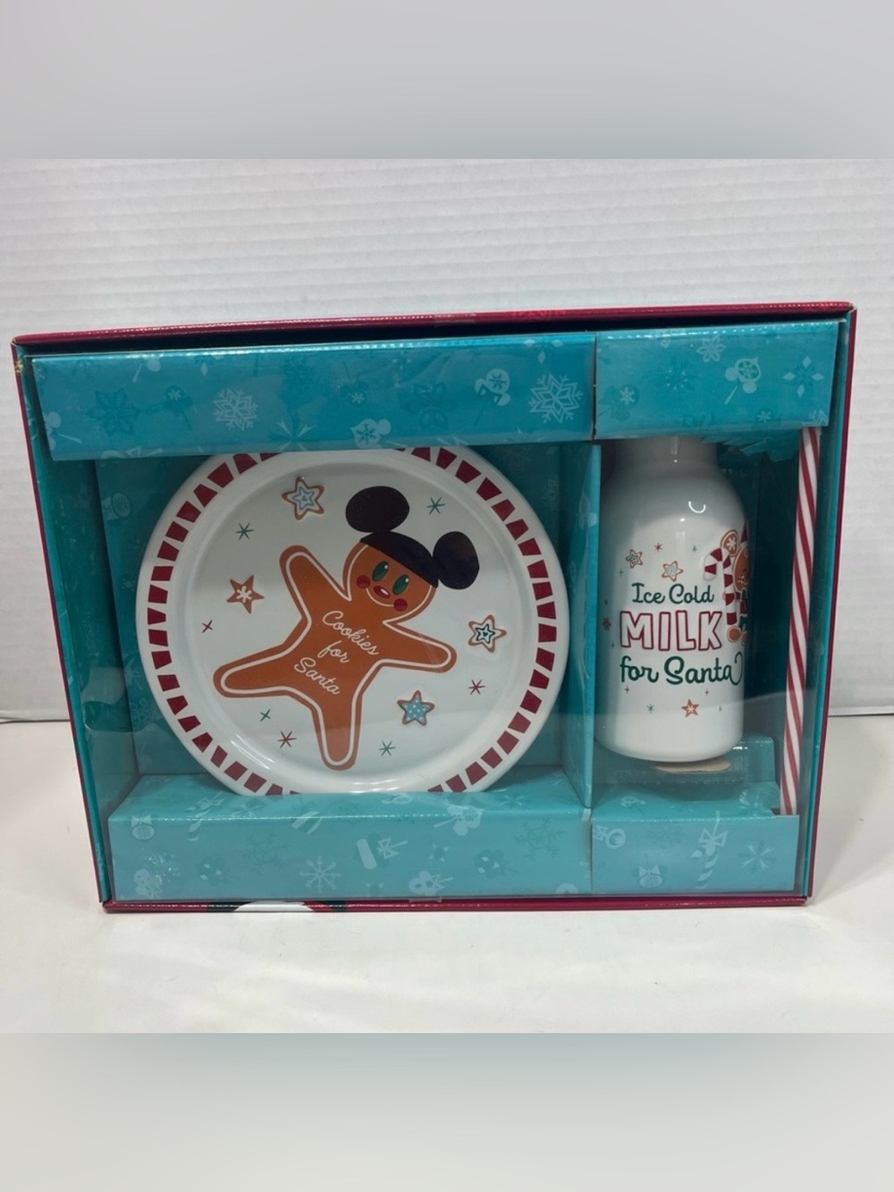 DISNEY STORE Mickey Mouse gingerbread milk and cookies for Santa set Christmas